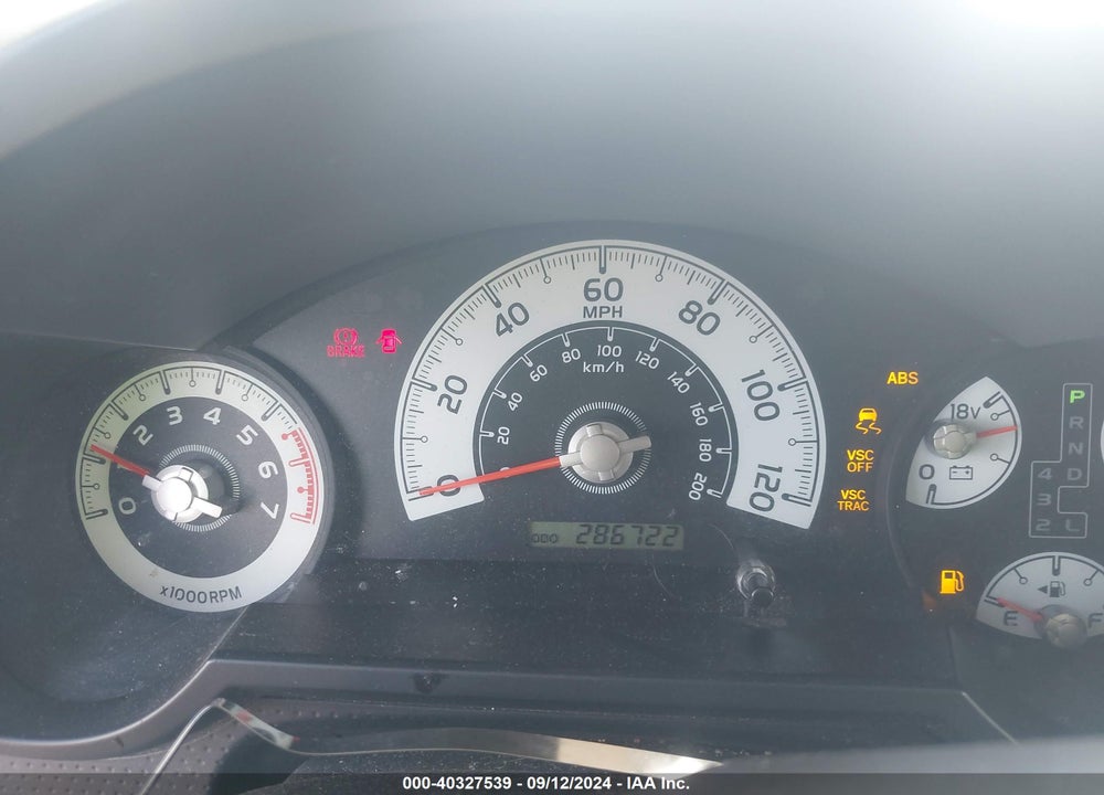 2007 TOYOTA FJ CRUISER VIN: JTEBU11F370067221