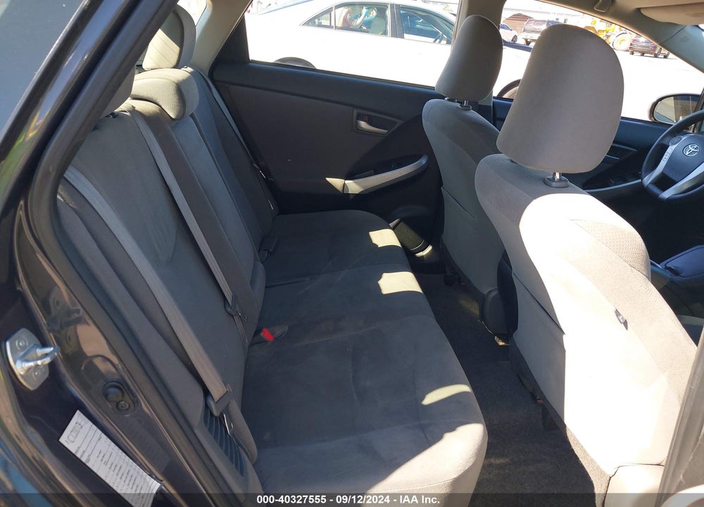 2014 TOYOTA PRIUS TWO VIN: JTDKN3DUXE1776629