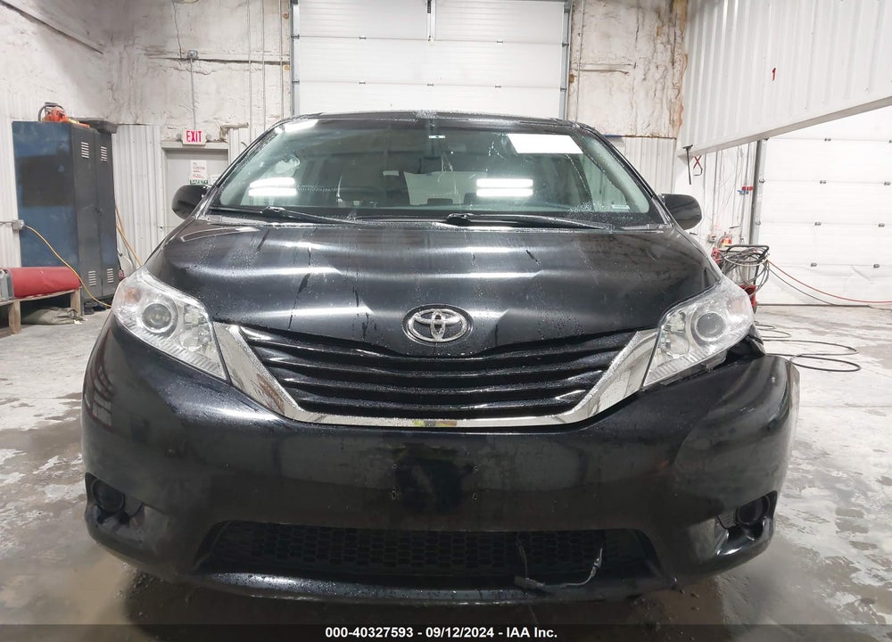 2017 TOYOTA SIENNA LE 7 PASSENGER VIN: 5TDJZ3DC3HS170863