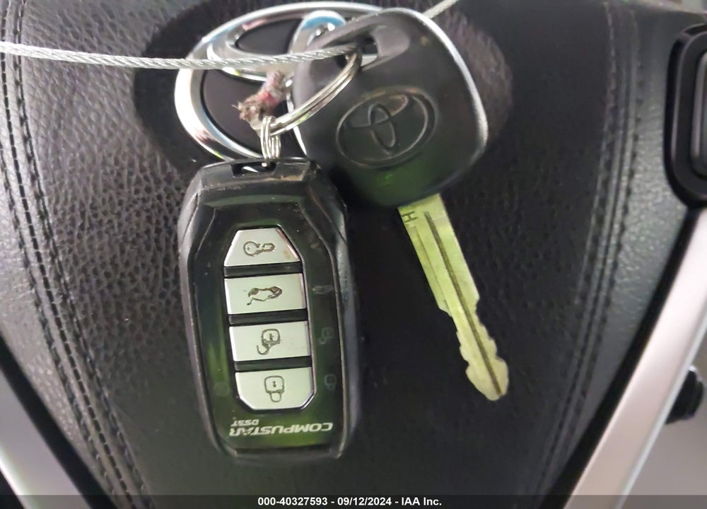2017 TOYOTA SIENNA LE 7 PASSENGER VIN: 5TDJZ3DC3HS170863