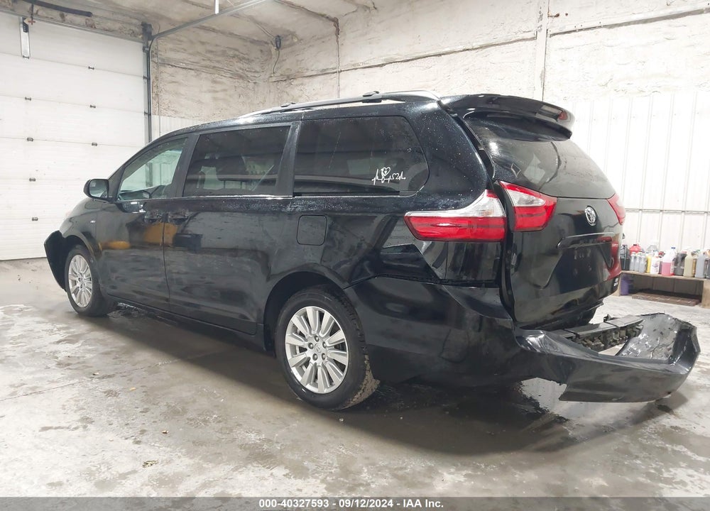 2017 TOYOTA SIENNA LE 7 PASSENGER VIN: 5TDJZ3DC3HS170863