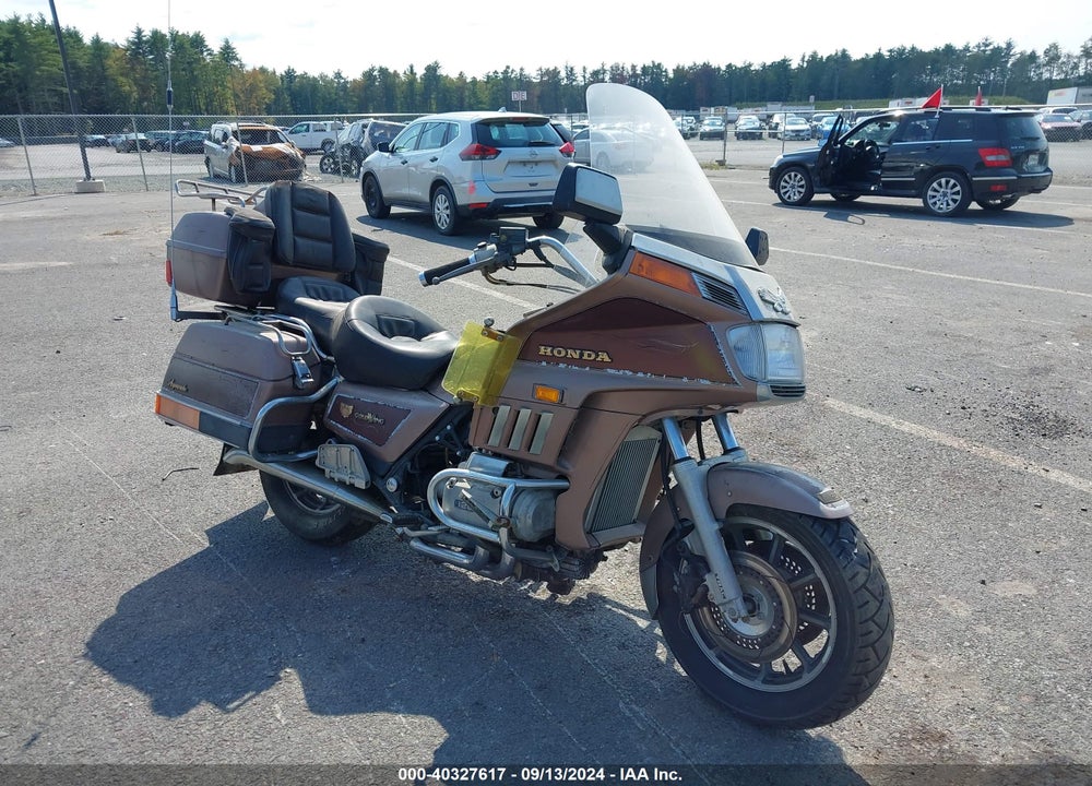 1986 HONDA GL1200 A VIN: 1HFSC142XGA207684