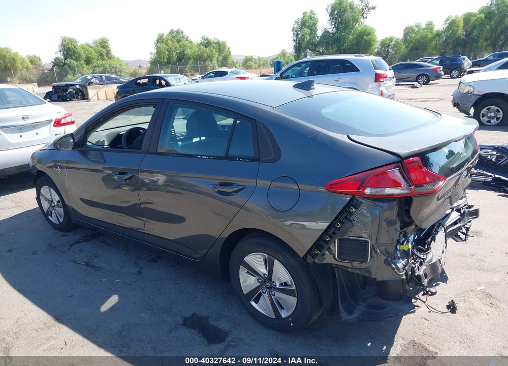 2022 HYUNDAI IONIQ HYBRID BLUE VIN: KMHC65LC8NU268255