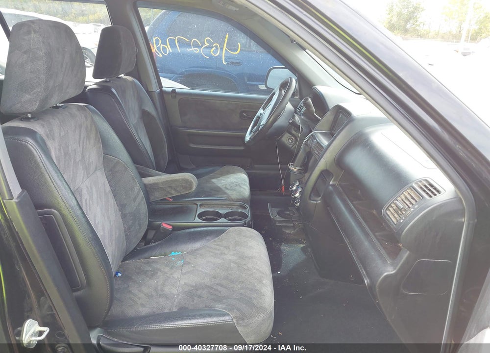 2002 HONDA CR-V EX VIN: JHLRD788X2C014300