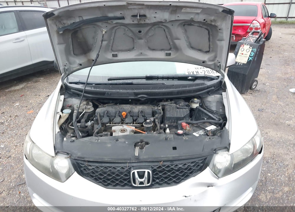 2010 HONDA CIVIC LX VIN: 2HGFG1B67AH506565