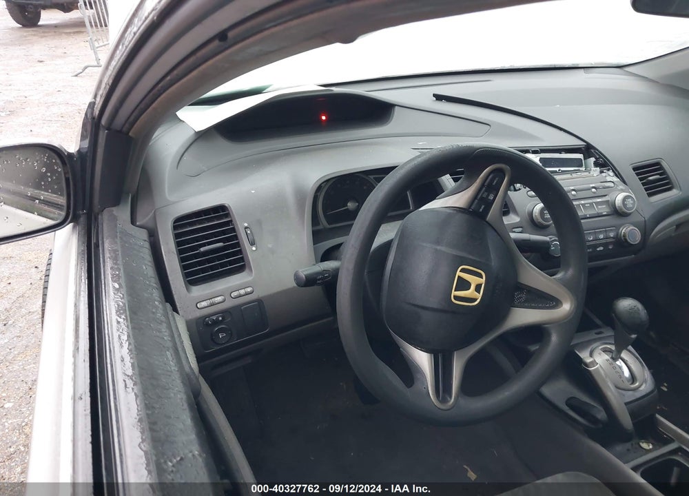 2010 HONDA CIVIC LX VIN: 2HGFG1B67AH506565