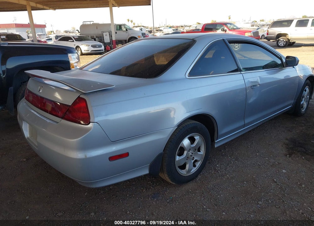 2001 HONDA ACCORD 2.3 EX VIN: 1HGCG32501A033130