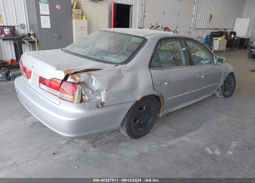 2002 HONDA ACCORD 3.0 EX VIN: 1HGCG16582A065470