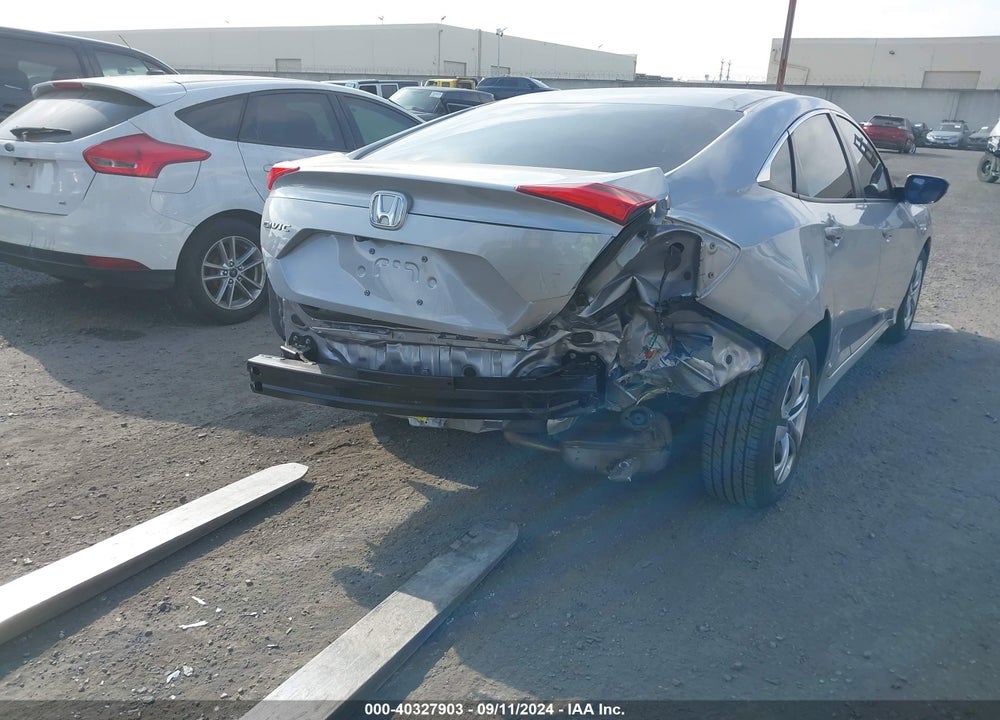 2017 HONDA CIVIC LX VIN: 2HGFC2F57HH517076
