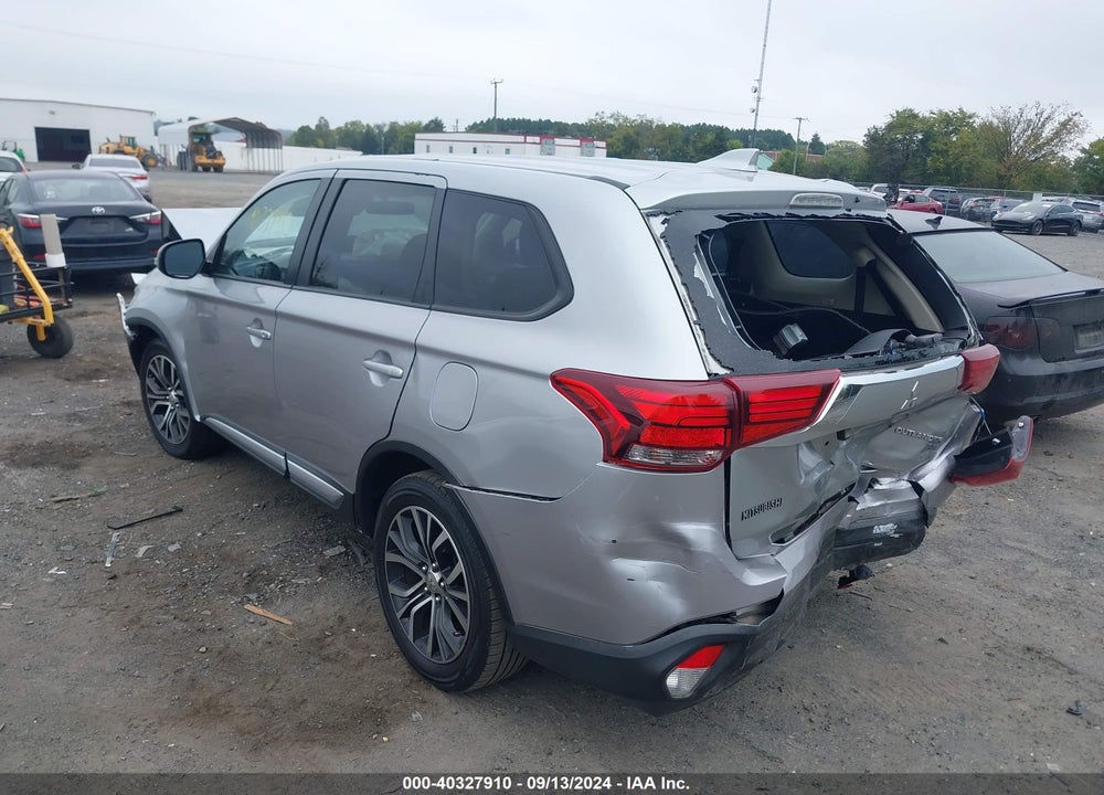 2018 MITSUBISHI OUTLANDER SE VIN: JA4AD3A36JJ002439