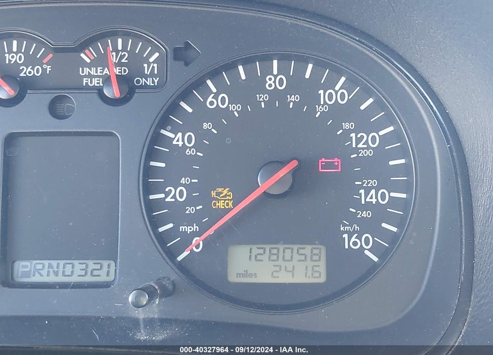 2001 VOLKSWAGEN JETTA GLS VR6 VIN: 3VWSG69M11M175446