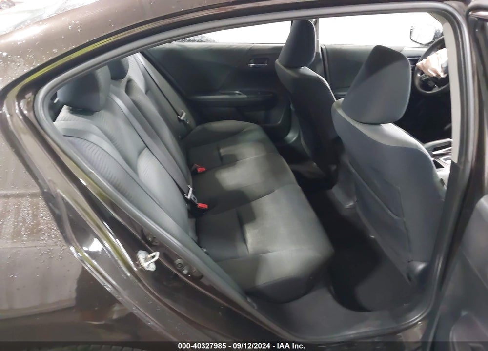 2016 HONDA ACCORD LX VIN: 1HGCR2F30GA216369