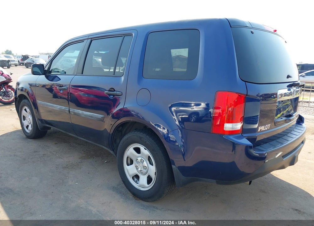 2014 HONDA PILOT LX VIN: 5FNYF4H28EB027065
