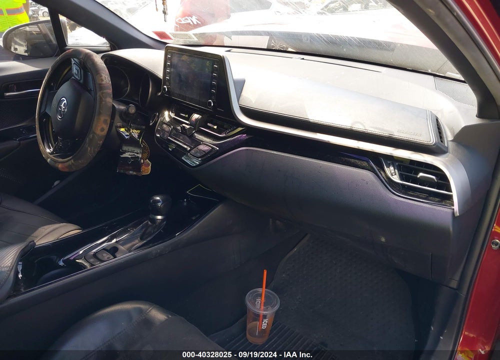 2019 TOYOTA C-HR XLE VIN: NMTKHMBX9KR077340