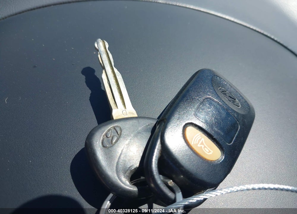 2007 HYUNDAI ELANTRA VIN: KMHDU46D37U251777