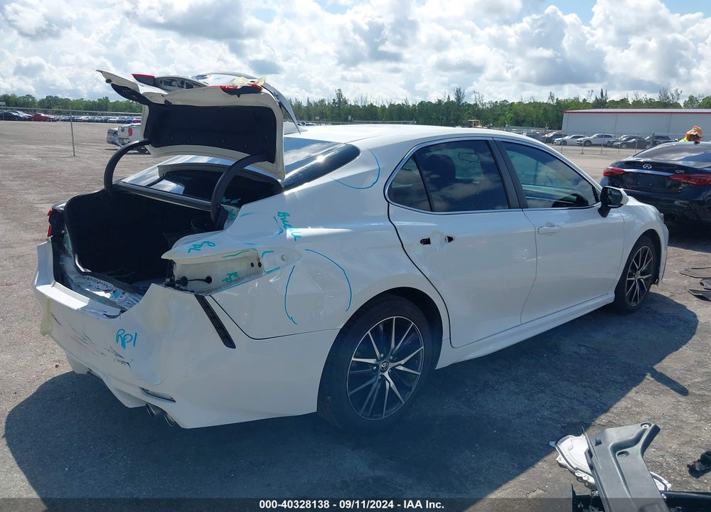 2021 TOYOTA CAMRY SE VIN: 4T1G11AK4MU613914