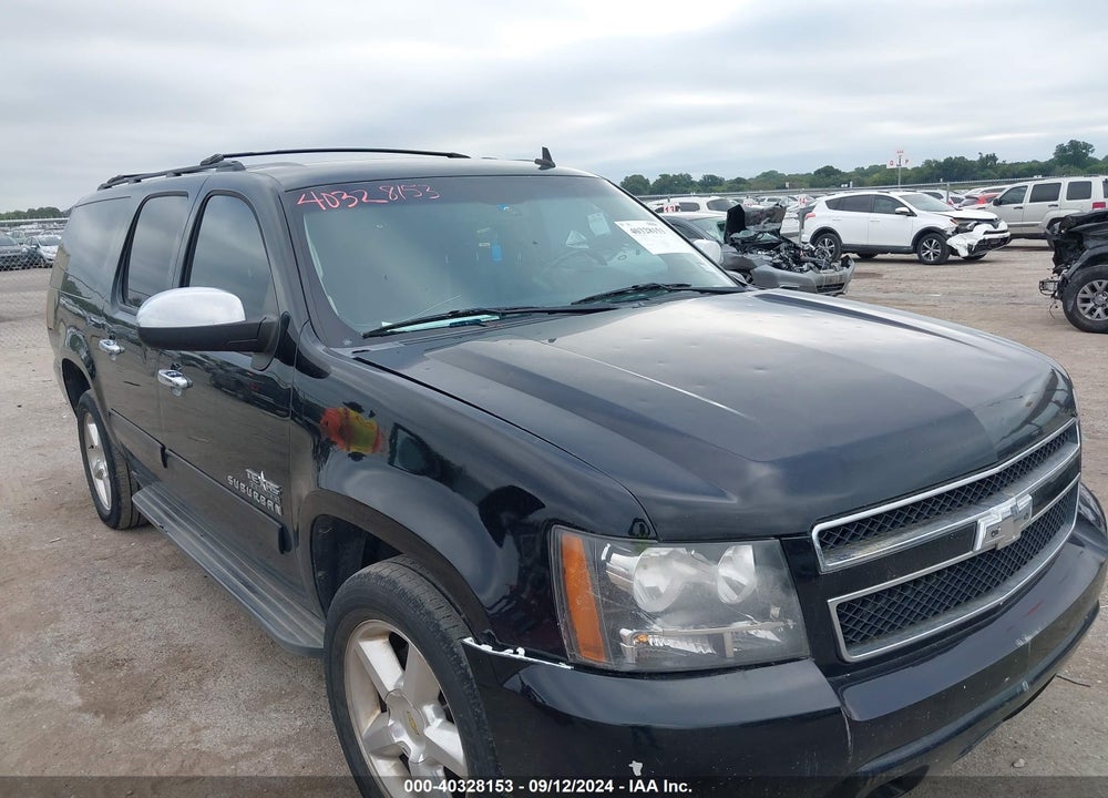 2013 CHEVROLET SUBURBAN 1500 LT VIN: 1GNSCJE04DR136767