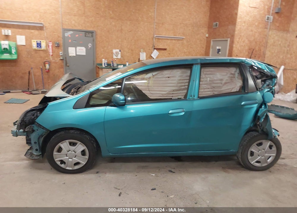 2012 HONDA FIT VIN: JHMGE8G33CC005399