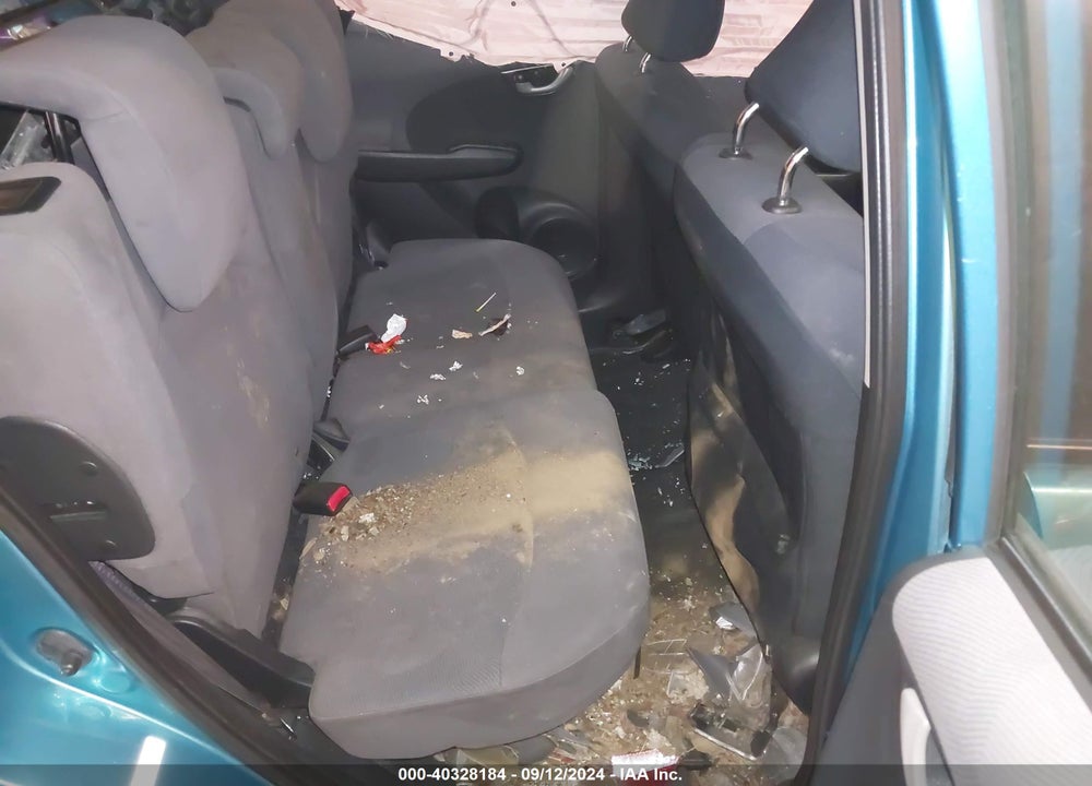 2012 HONDA FIT VIN: JHMGE8G33CC005399