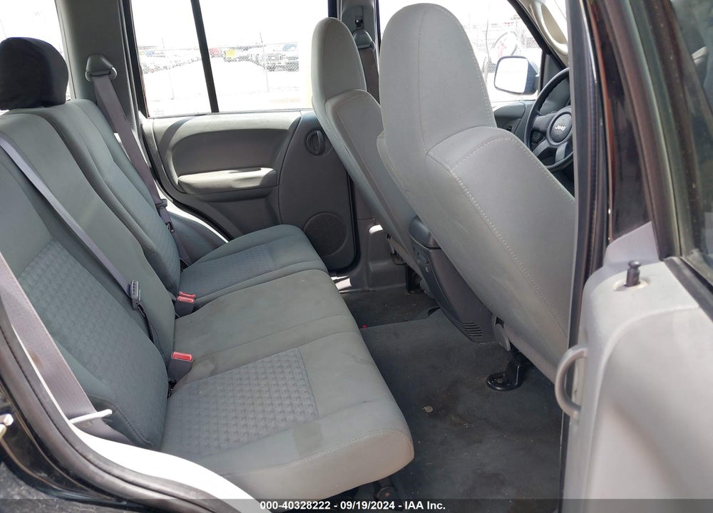 2007 JEEP LIBERTY SPORT VIN: 1J4GL48K37W664118