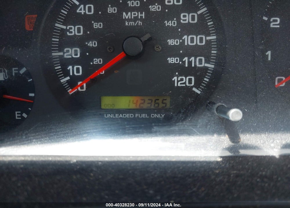 1998 NISSAN PATHFINDER VIN: JN8AR05S9WW267135