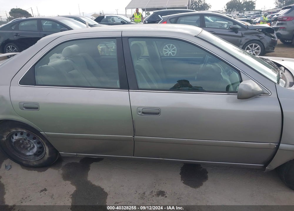 2000 TOYOTA CAMRY CE VIN: 4T1BG22KXYU631661