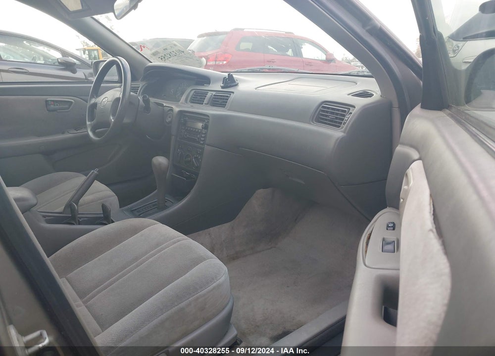 2000 TOYOTA CAMRY CE VIN: 4T1BG22KXYU631661