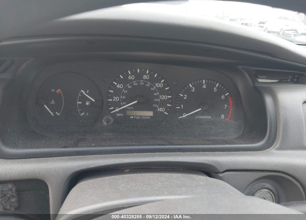 2000 TOYOTA CAMRY CE VIN: 4T1BG22KXYU631661