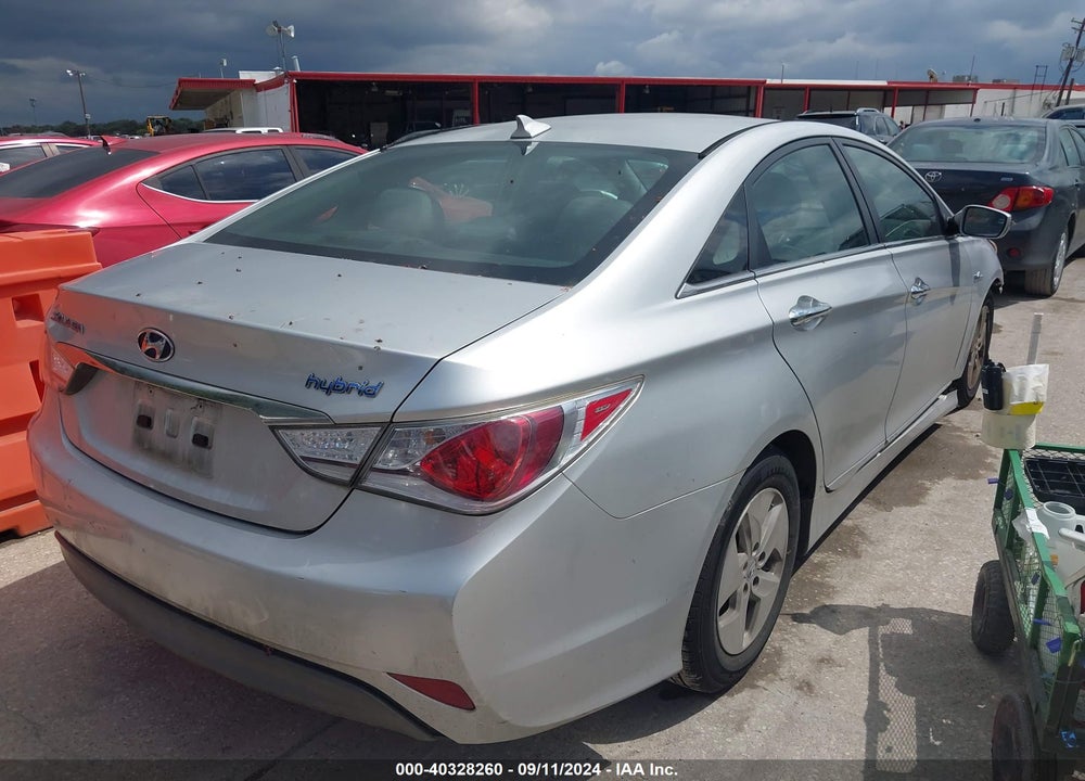 2012 HYUNDAI SONATA HYBRID VIN: KMHEC4A47CA031178
