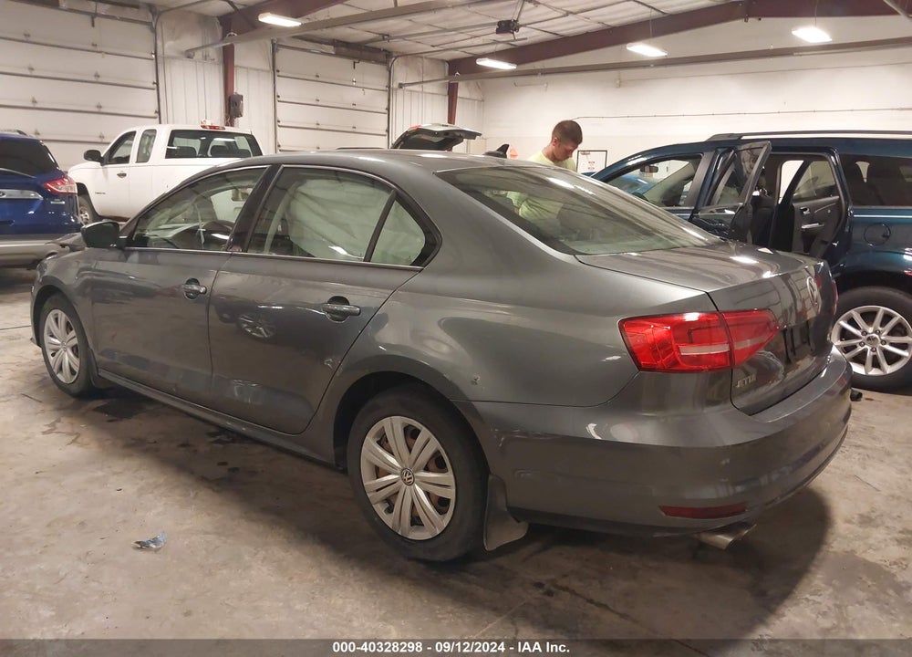 2015 VOLKSWAGEN JETTA 2.0L TDI S VIN: 3VWLA7AJ4FM261936