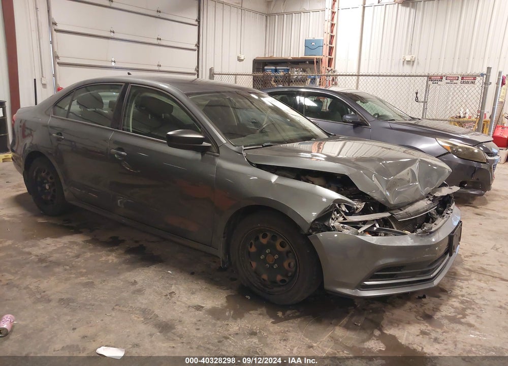 2015 VOLKSWAGEN JETTA 2.0L TDI S VIN: 3VWLA7AJ4FM261936