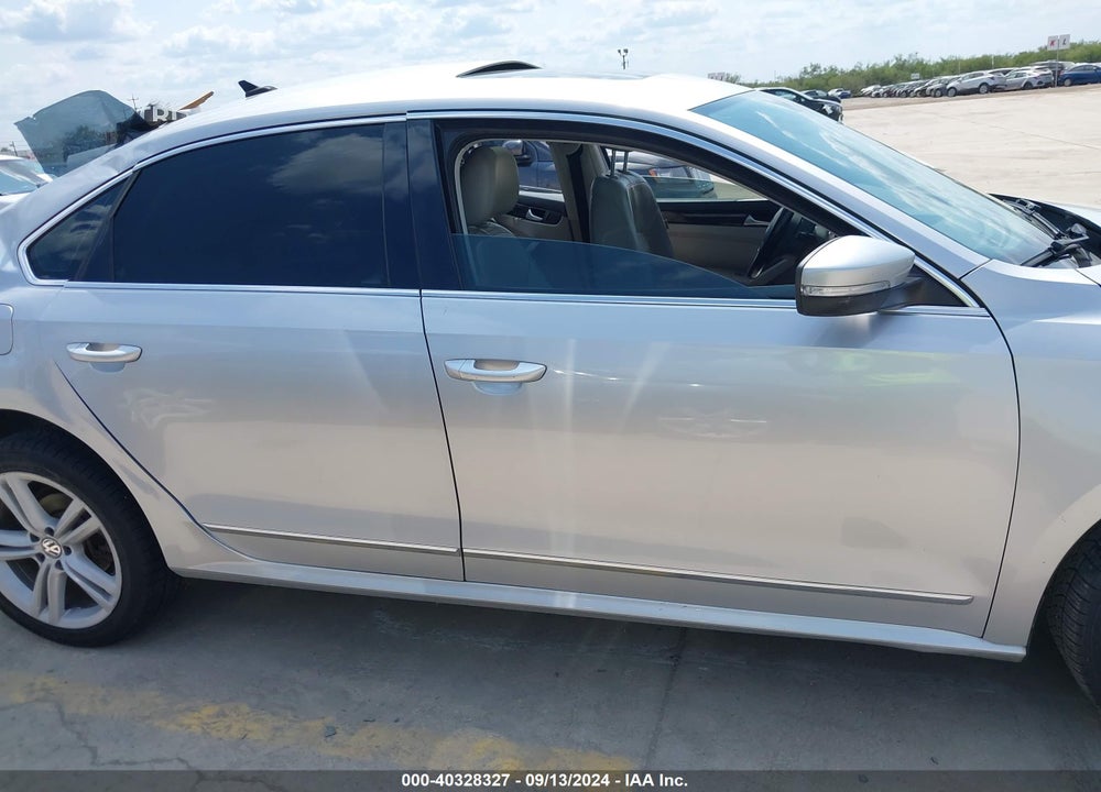 2015 VOLKSWAGEN PASSAT VIN: 1VWCV7A33FC041596