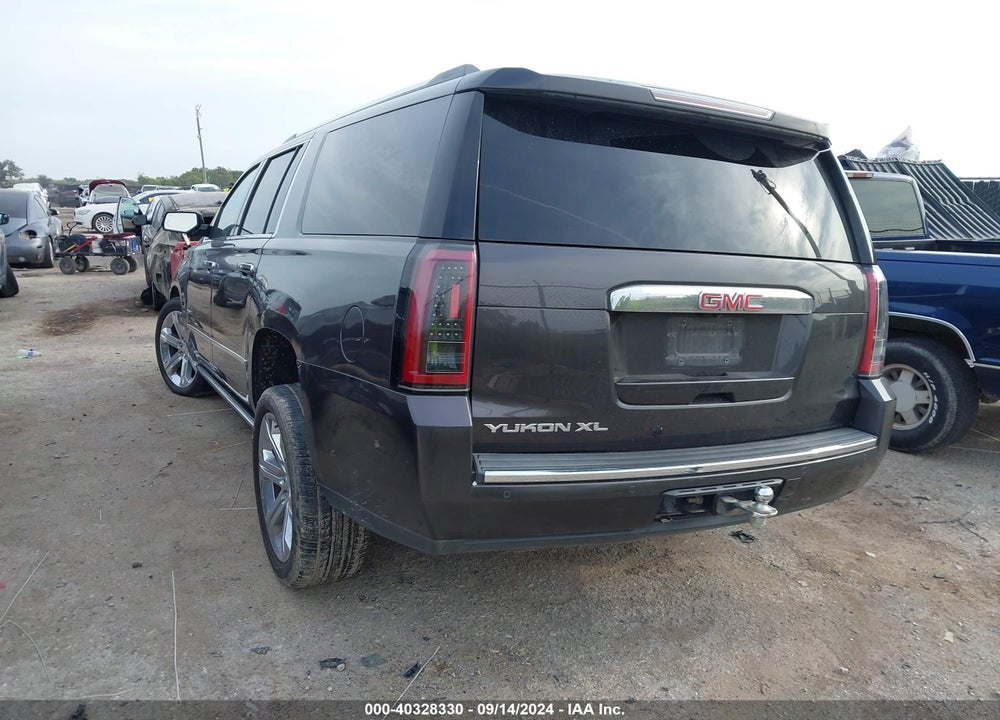 2016 GMC YUKON XL DENALI VIN: 1GKS2HKJ7GR350274