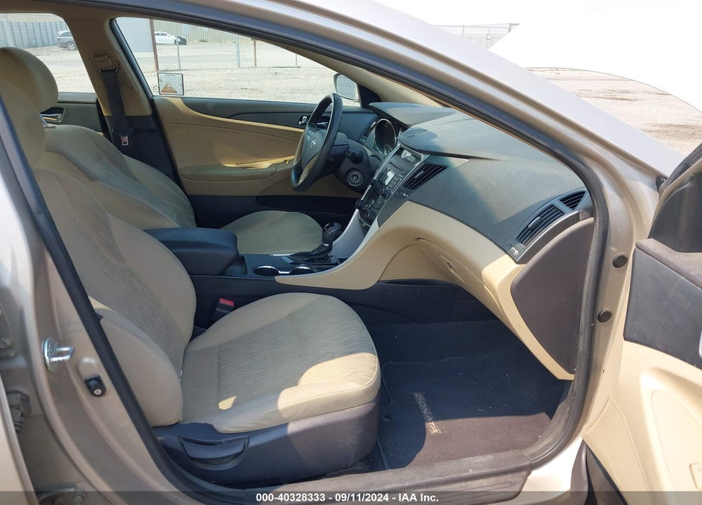 2011 HYUNDAI SONATA VIN: 5NPEB4AC2BH288707