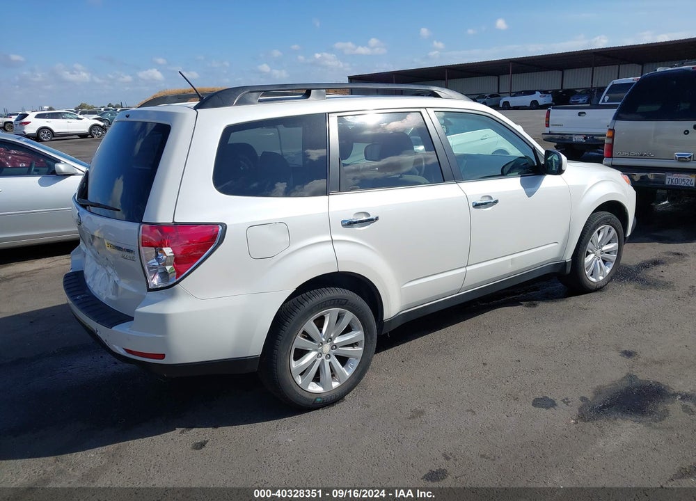 2012 SUBARU FORESTER 2.5X PREMIUM VIN: JF2SHADC0CH411529