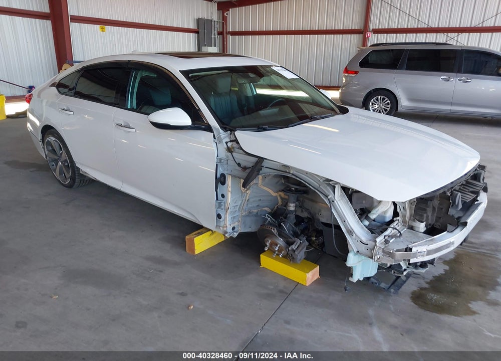2019 HONDA ACCORD TOURING 2.0T VIN: 1HGCV2F97KA011897
