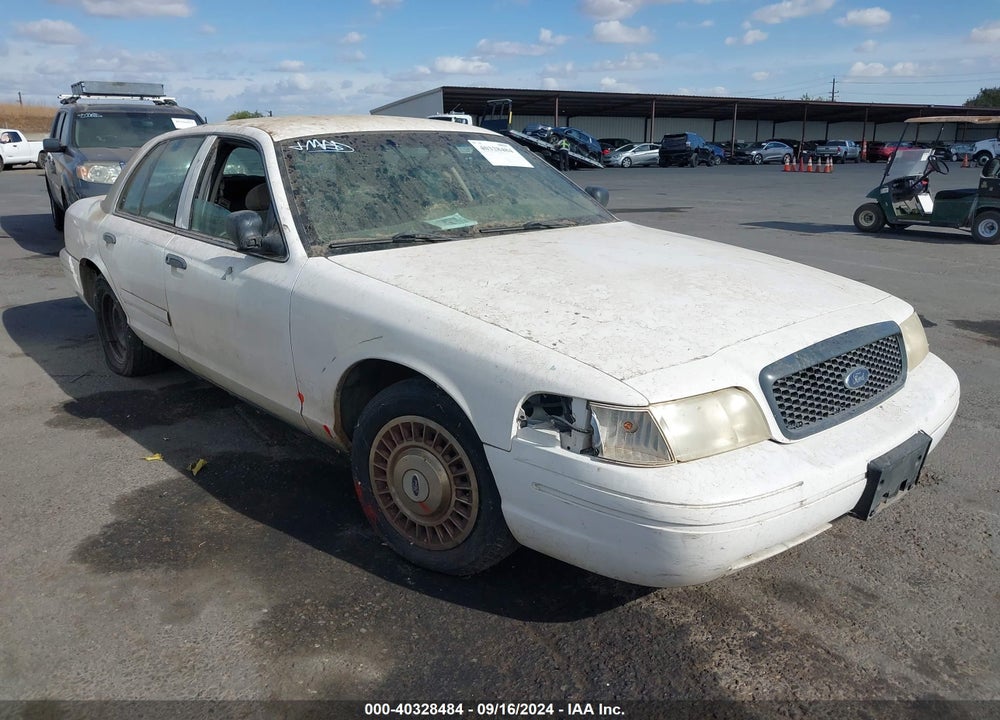 2001 FORD CROWN VICTORIA POLICE INTERCEPTOR VIN: 2FAFP71WX1X199164