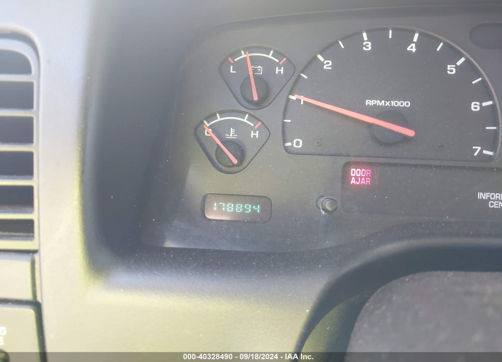 2002 DODGE DAKOTA SPORT VIN: 1B7HG38N52S715704
