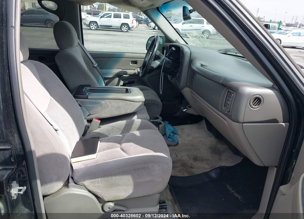 2005 CHEVROLET TAHOE LS/LT/Z71 VIN: 1GNEC13T15R236191