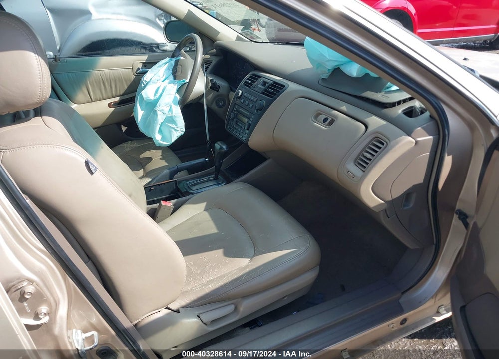 2002 HONDA ACCORD 2.3 EX VIN: 1HGCG56682A107586