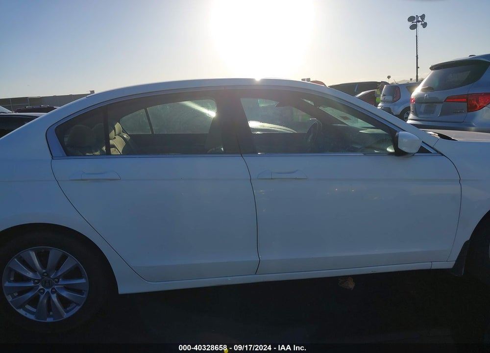2011 HONDA ACCORD 2.4 EX VIN: 1HGCP2F71BA038313