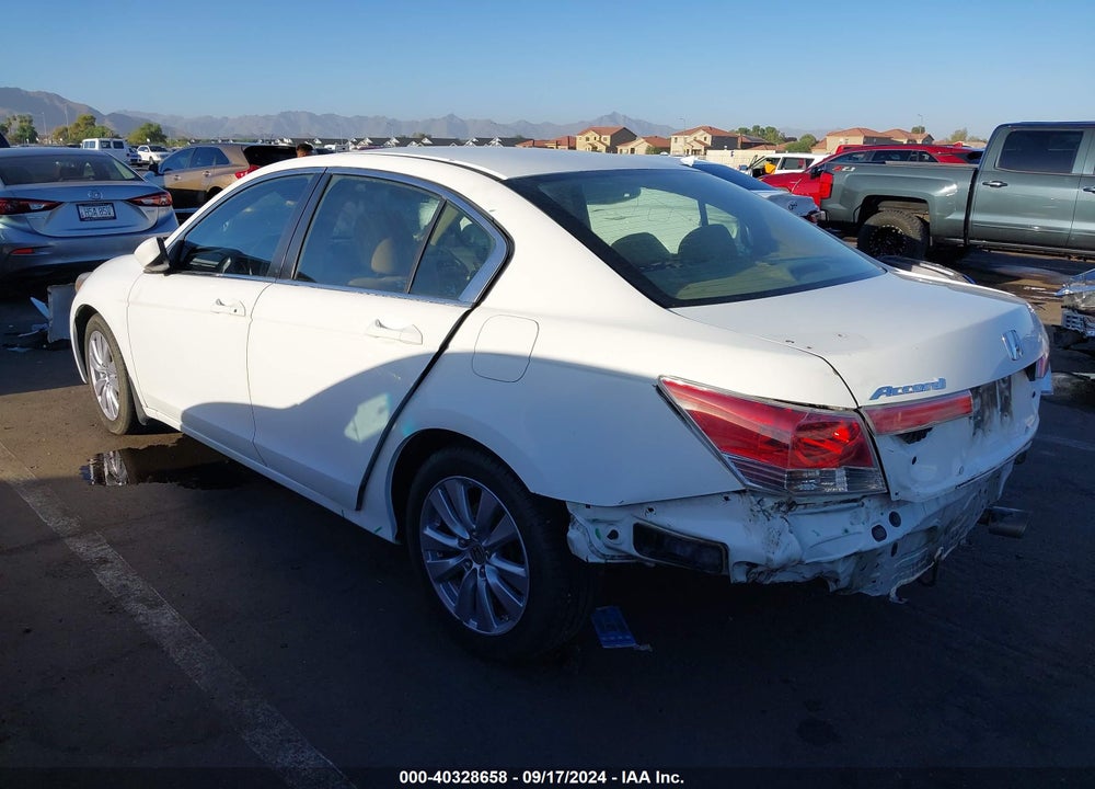 2011 HONDA ACCORD 2.4 EX VIN: 1HGCP2F71BA038313