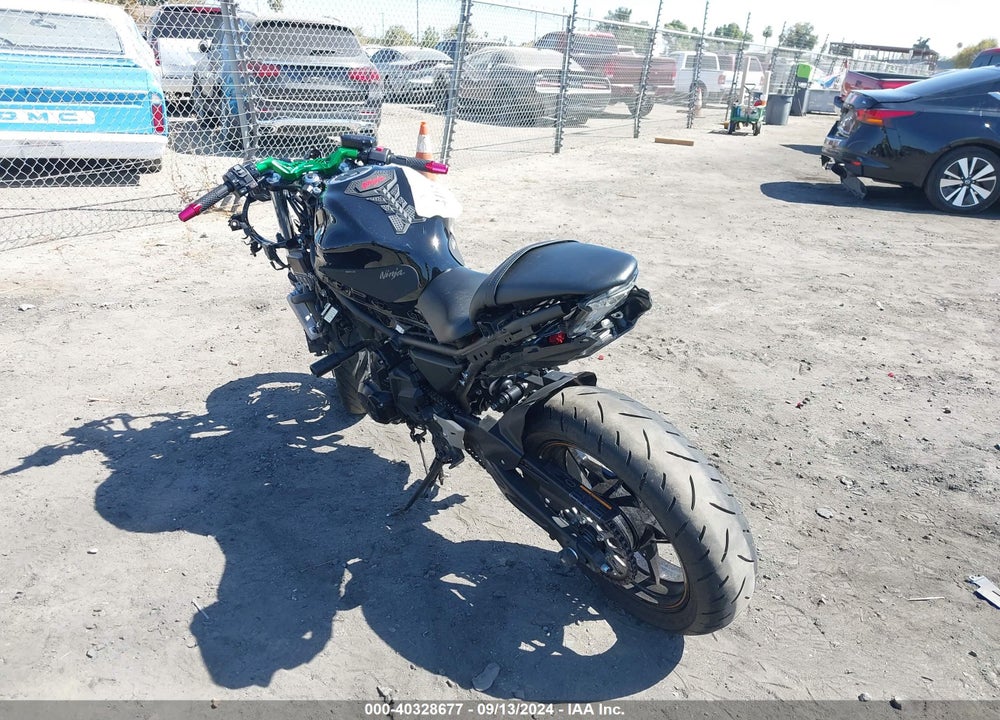 2023 KAWASAKI EX650 R VIN: ML5EXER1XPDAB1075