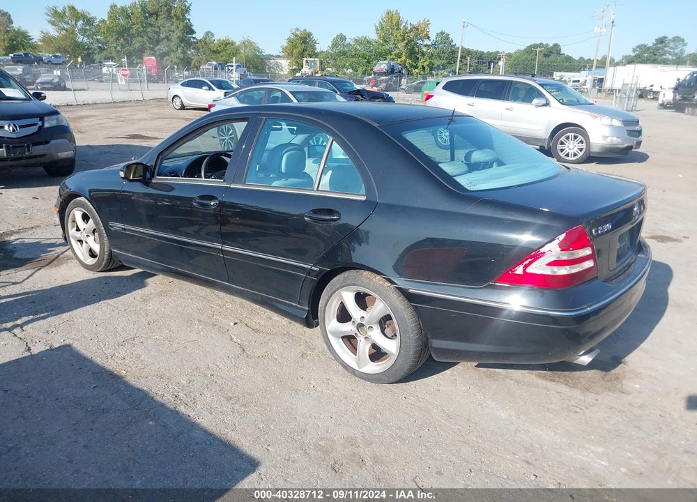 2006 MERCEDES-BENZ C 230 SPORT VIN: WDBRF52H56A911111