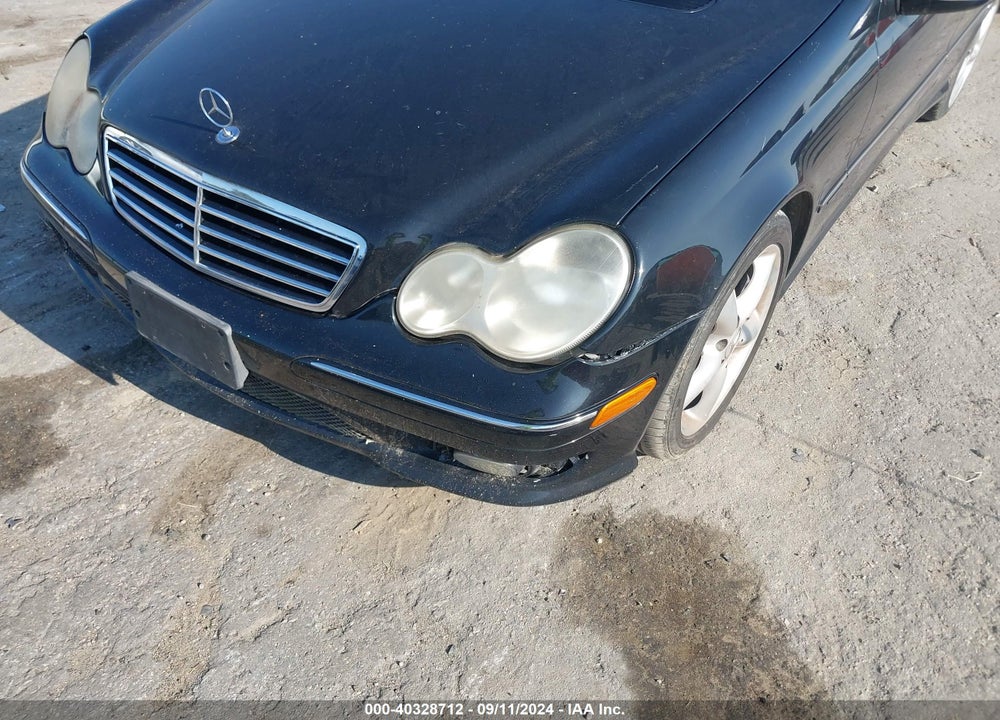 2006 MERCEDES-BENZ C 230 SPORT VIN: WDBRF52H56A911111