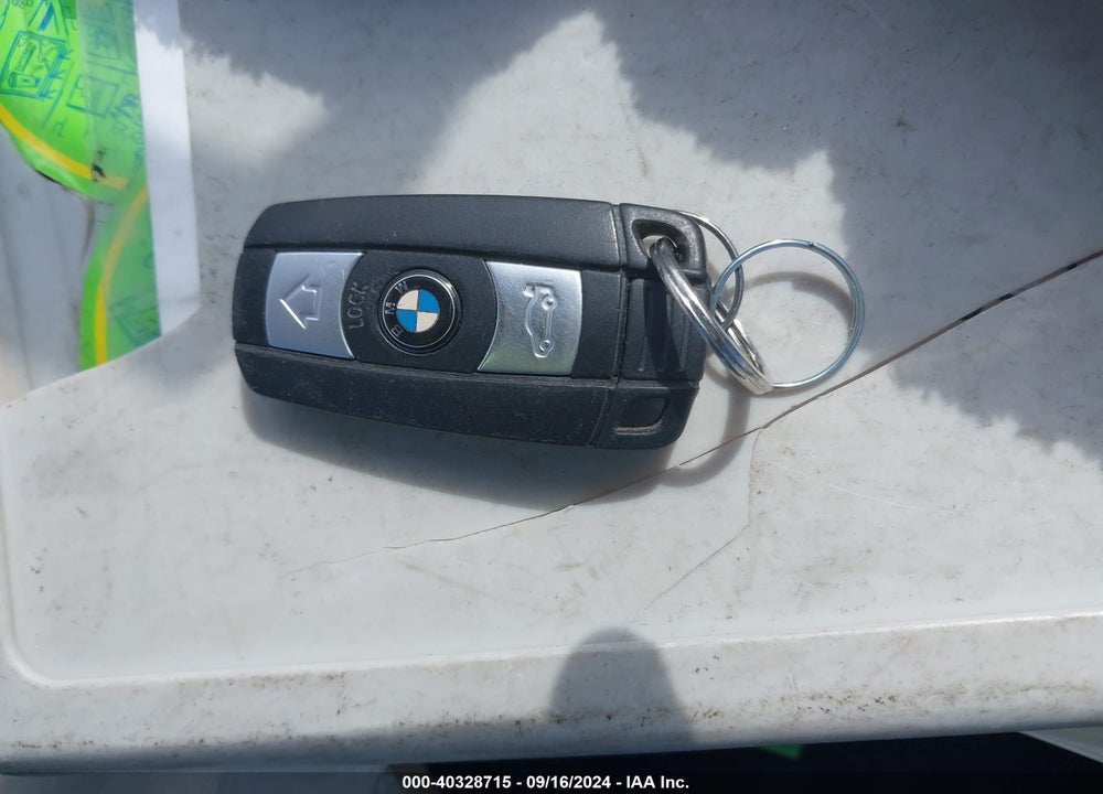 2015 BMW X1 VIN: WBAVL1C59FVY39468
