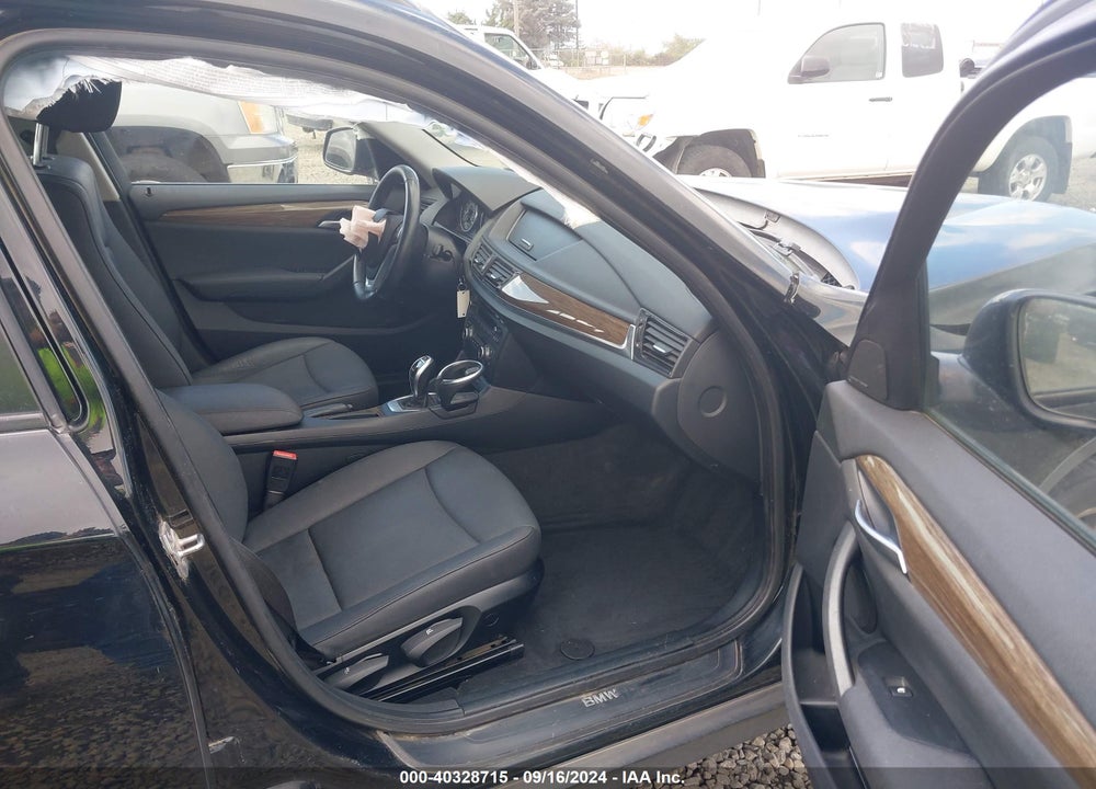 2015 BMW X1 VIN: WBAVL1C59FVY39468