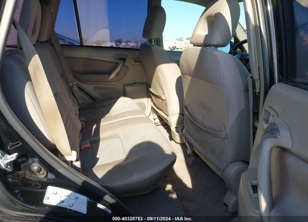 2004 TOYOTA RAV4 VIN: JTEGD20V140014002