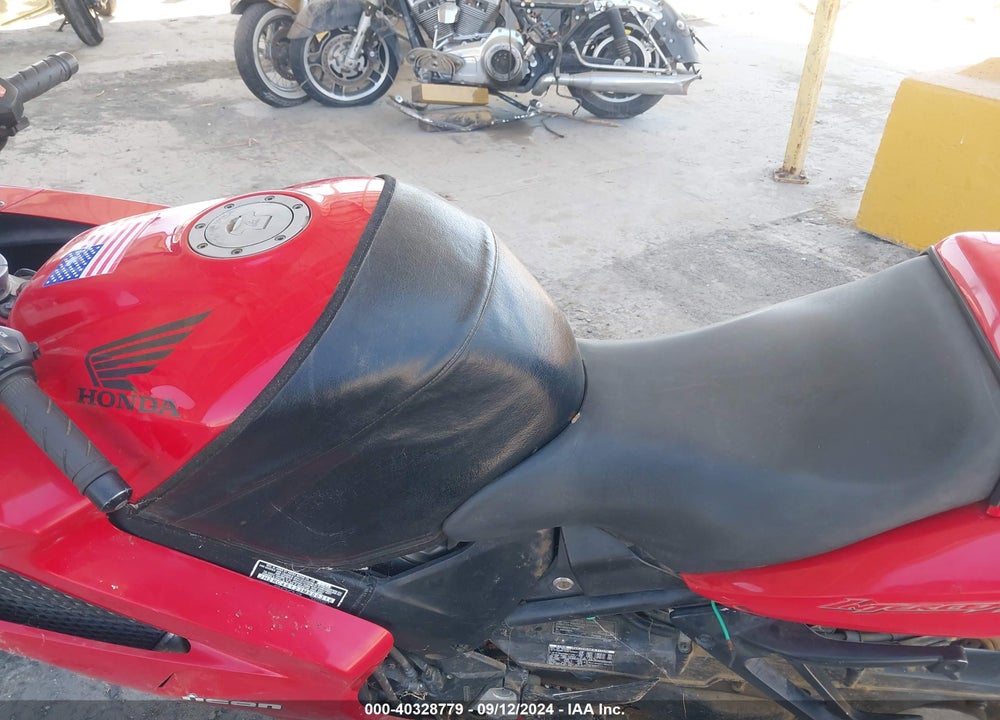 2003 HONDA VFR800 VIN: JH2RC46123M500316