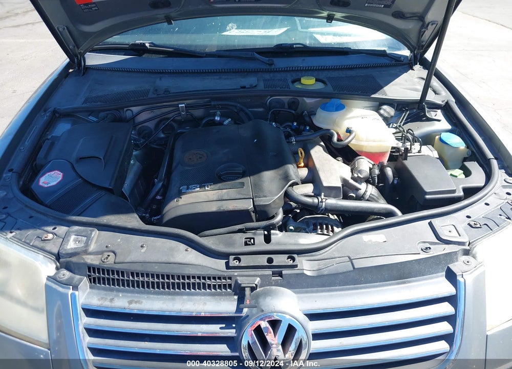 2001 VOLKSWAGEN PASSAT GLS VIN: WVWVD63B11E260048
